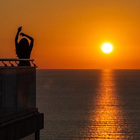 Sunrise Apart-Hotel Batumi Ngoại thất bức ảnh