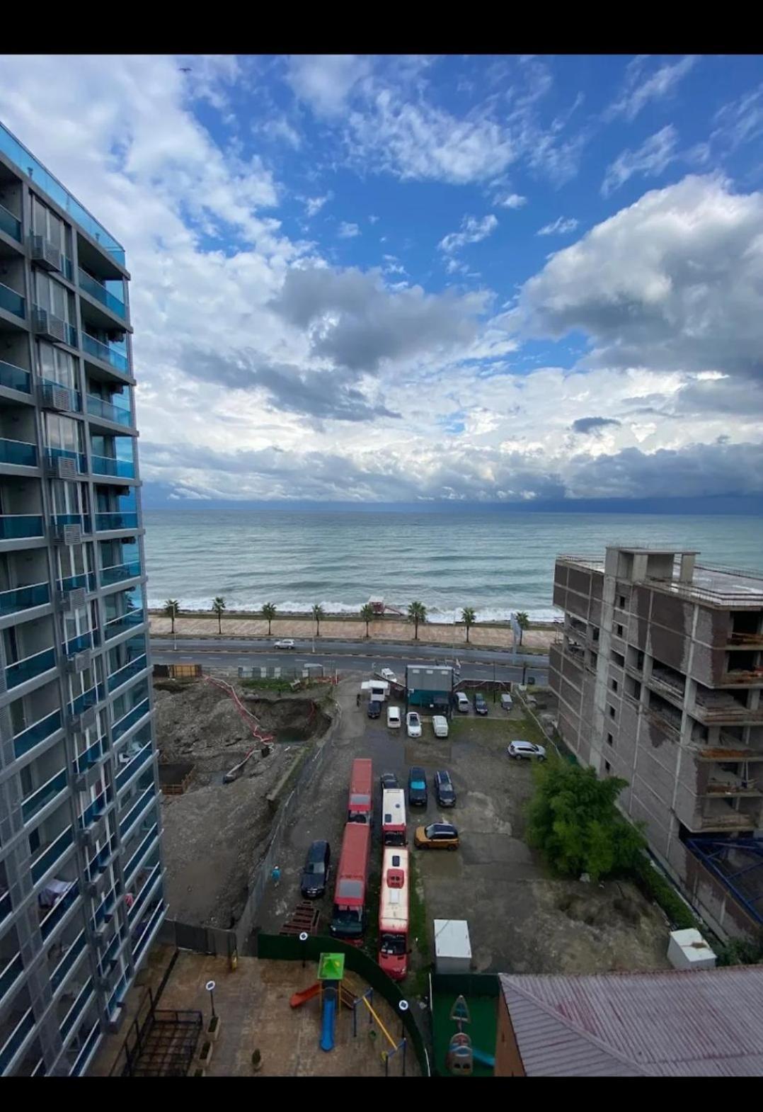 Sunrise Apart-Hotel Batumi Ngoại thất bức ảnh