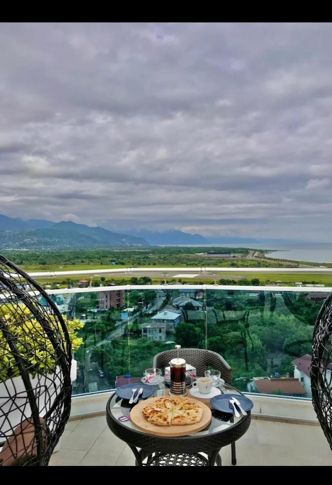 Sunrise Apart-Hotel Batumi Ngoại thất bức ảnh