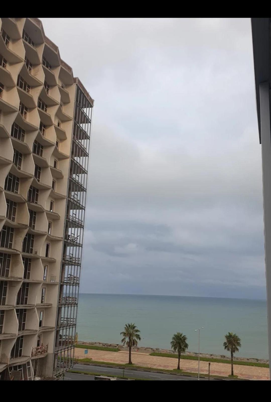 Sunrise Apart-Hotel Batumi Ngoại thất bức ảnh